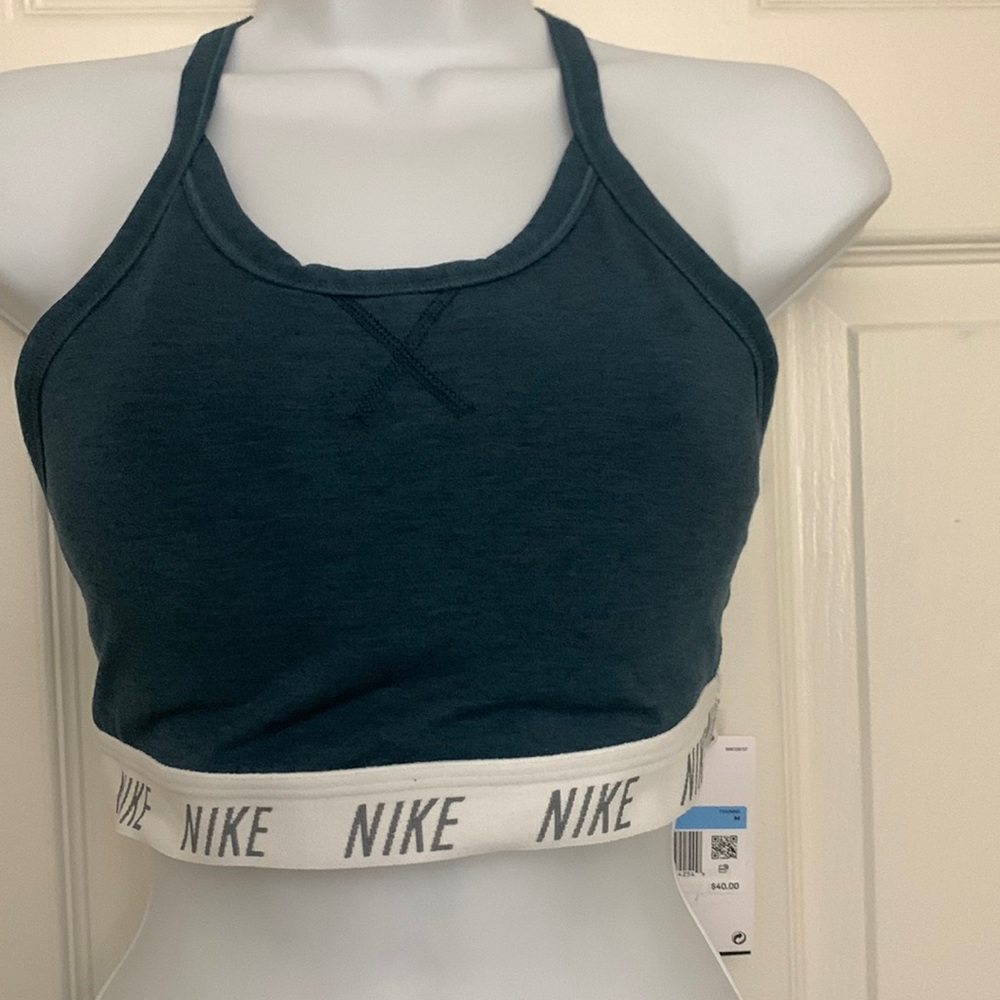 Nike Women’s Sports Bra. Medium Support. Blue color. Size: M.